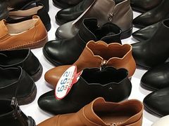 -云柏鞋业(十里堡店)