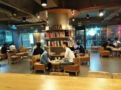 大堂-星巴克(深圳罗湖书城店)
