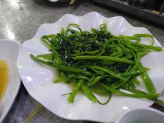-亚龙湾8号(丁村万人海鲜广场店)