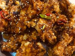 -BHC炸鸡(明洞总店)