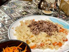 手抓饭-新疆伊宁远征餐厅