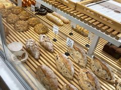 -焙丽拾光(麦凯乐直营店)