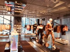 -NIKE品牌体验店(南京东路店)