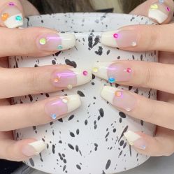 -UGIRL有个美甲