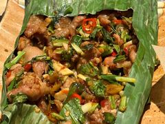 榛味包烧鸡脚筋-中8楼风尚云南菜(颐堤港店)