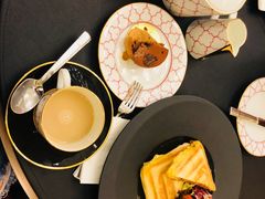 -Salon de The de Joel Robuchon(外滩18号店)