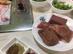 -爱客得牛排海鲜烤肉·火锅自助(春熙路黑金好店)