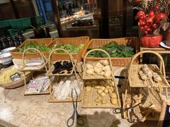 -大中华希尔顿酒店-念自助餐·嗨啤·小龙虾