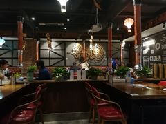 大堂-·缸桶屋·韩式牛肋条自助烤肉(西湖D11店)