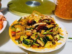 -三亚火车头万人海鲜广场