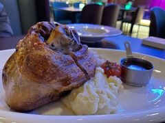 自酿啤酒脆皮烤猪肘-Ambra Haus琥珀屋精酿餐厅(宝山店)