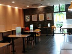 -麦当劳(石坝服务区店)