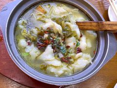 -周鱼小馆石锅酸菜鱼(活力汇店)