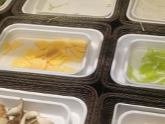 -尚品海鲜肥牛自助火锅(湖明店)