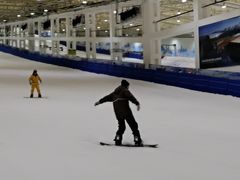 -乔波室内滑雪场