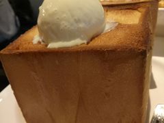 -港丽餐厅(高德置地店)