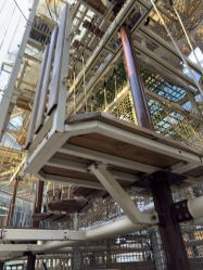 -PIPIKINGDOM皮皮王国欢乐号(欢乐海岸购物中心店)