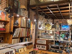 -席娜卡琳火车铁道夜市