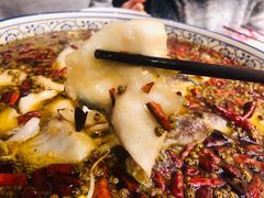 府外飘香沸腾鱼-娄三少·老北京春饼烤鸭家常菜(方庄店)