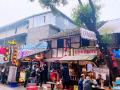 -十一街苍蝇馆子转经消江湖菜(九眼桥十一街店)