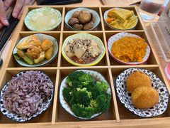 -轻蔬不用等·素食(江苏路店)
