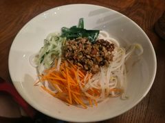-粉八·云南米线·建水烧烤(常熟路店)