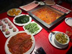 -二荆条·蜀鲜汇城市森林火锅
