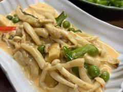 -Kat's Kitchen