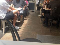 -香港新发烧腊茶餐厅(水围店)