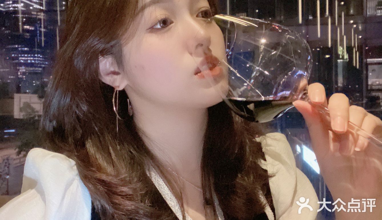 🥂🌌𝐖𝐚𝐧𝐧 𝐥𝐨𝐮𝐧𝐠𝐞 |享深圳湾最美夜景