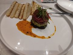 牛肉塔塔配牛油果黑橄榄酱-Solo(衡山路店)