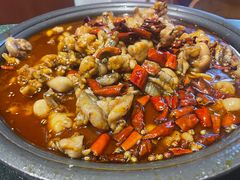 泼辣牛蛙-美蛙四季(六里桥店)