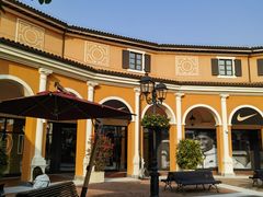 -佛罗伦萨小镇广佛名品奥特莱斯(疏港路店)