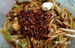 Sichuan-style Fried Noodles