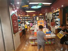 -西西弗书店(城西银泰城店)