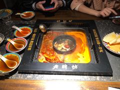-老牌坊云南鱼豆花火锅(哈西万达店)