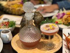 -Chom Cafe and Restaurant