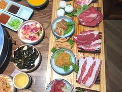 -明洞阿姨·韩式酱蟹烤肉·创意料理(三元桥店)