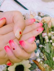 -U mi Nail美甲工作室