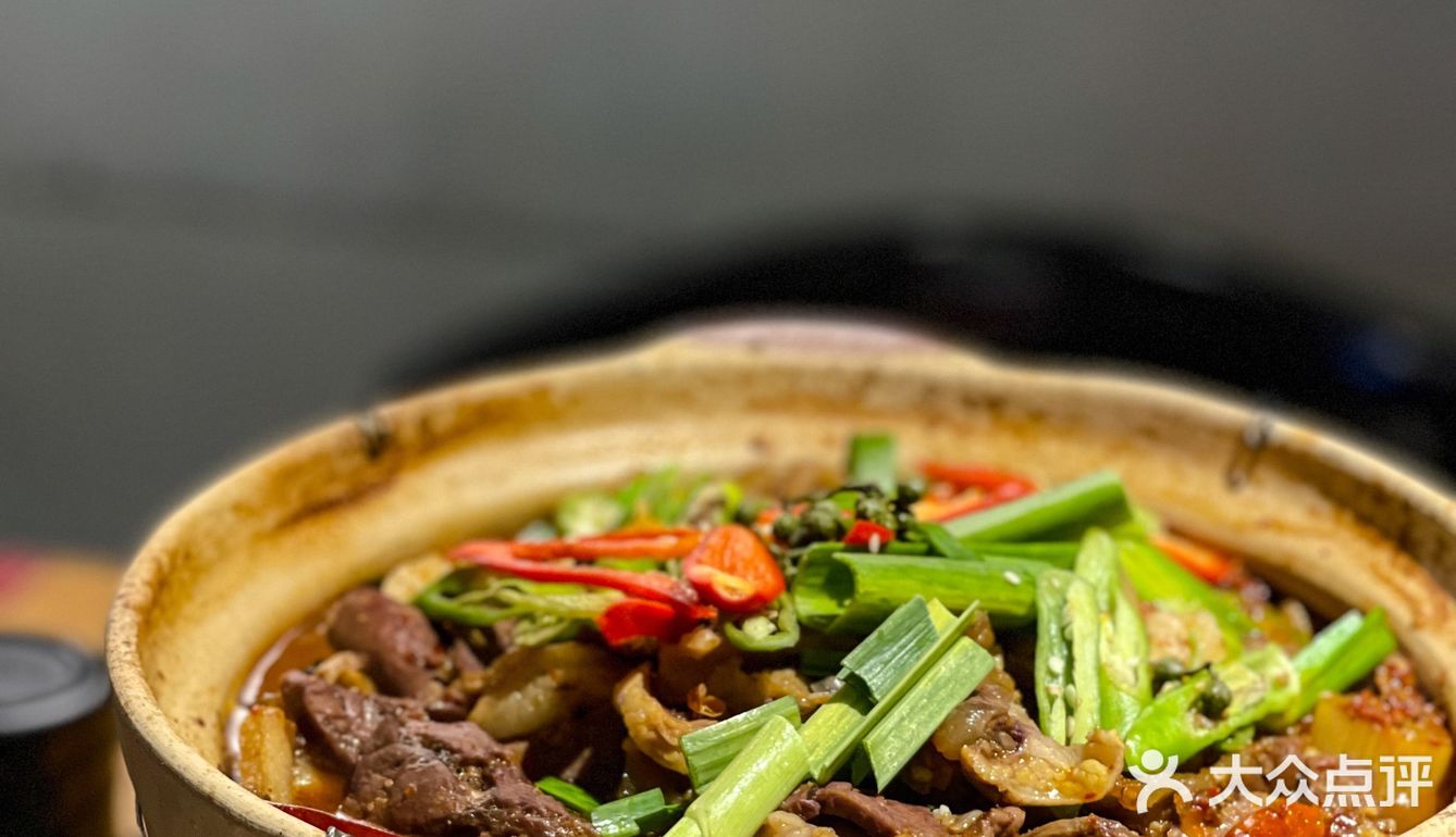 一样的烧烤体验，烤出不一样的风格～腰约小酒馆值得你来打卡！