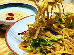 -叁煨蹄花·下饭盐帮菜(人民广场店)