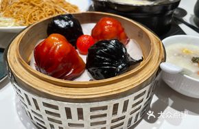 Tea-Leaf Shrimp Dumplings