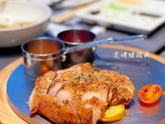 炭烤猪颈肉-小大董·烤鸭(观景餐厅·南京西路店)