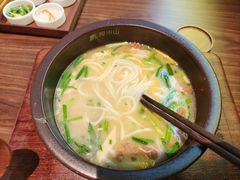 -良米山·云南野生菌过桥米线(上海首店)