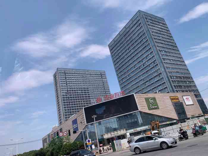 茂业百货(新区店)-"一层是商场二层是影院,卫生间旁边有一处.