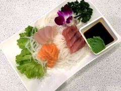 综合生鱼片-旅南活海鲜-屏东(墾丁海鮮，海鮮餐廳，墾丁團體合菜，平價熱炒，墾丁熱炒店，活海鮮推薦，在地海鮮餐廳)