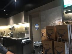 -瑞幸咖啡(新世界中心店)
