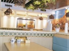 大堂-尕盼舍连锁餐饮大盘鸡拌面王(中和美食街店)