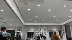-镁连社·美联社