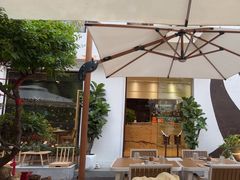 -Mark&Mars Restaurant